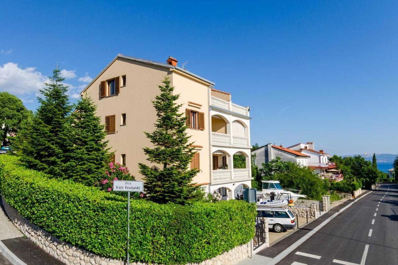 Andelko Apartment Dramalj Exterior photo